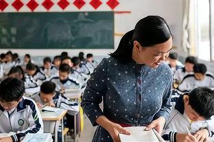 Tuần tốt nhất: Đông Khế Kỳ Trường trung bình 36,8 điểm 8 bảng 11,5 trợ giúp bảng chữ cái trung bình 36 điểm 12,8 bảng 4,5 trợ giúp